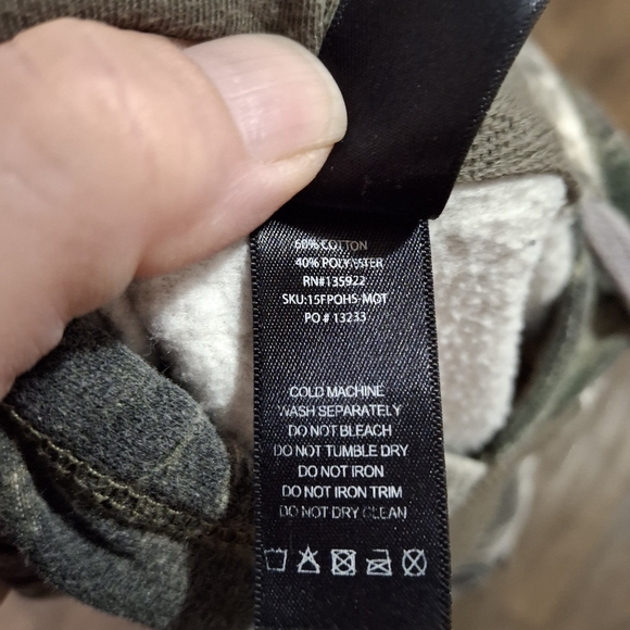 Girls with Guns Camouflage Pullover Hoodie. - Picture 11 of 11